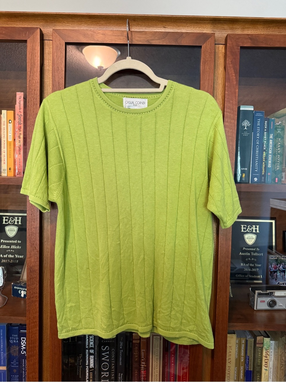 Vintage CASUAL CORNER Women’s Lime Green Short-Sleeve Knit Shirt